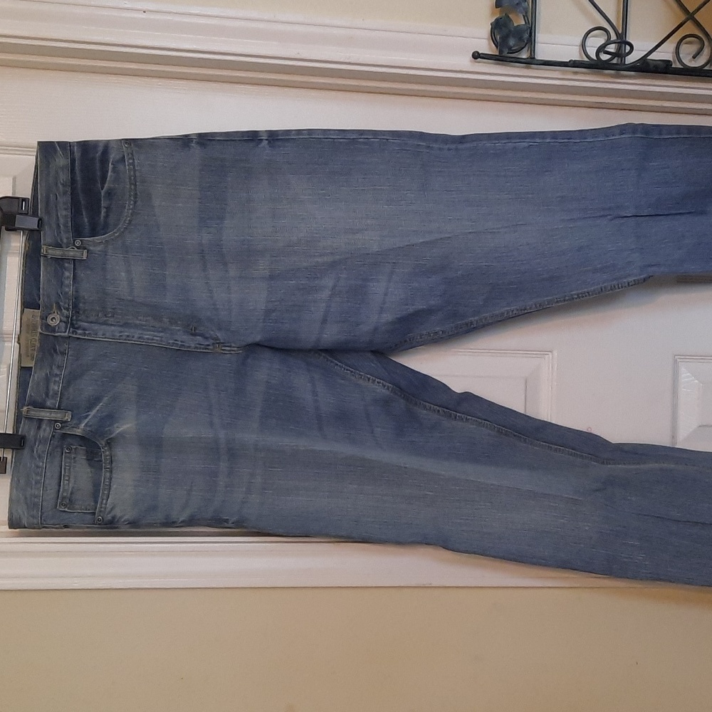 WRANGLER JEANS CO.